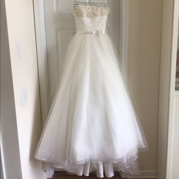 Mori Lee Wedding Dress - Picture 4 of 16
